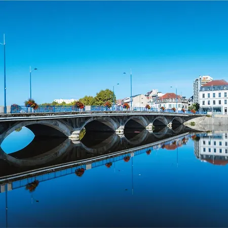 Pied-a-terre A 公寓 *