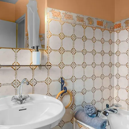 Pied-a-terre A * 蒙吕松